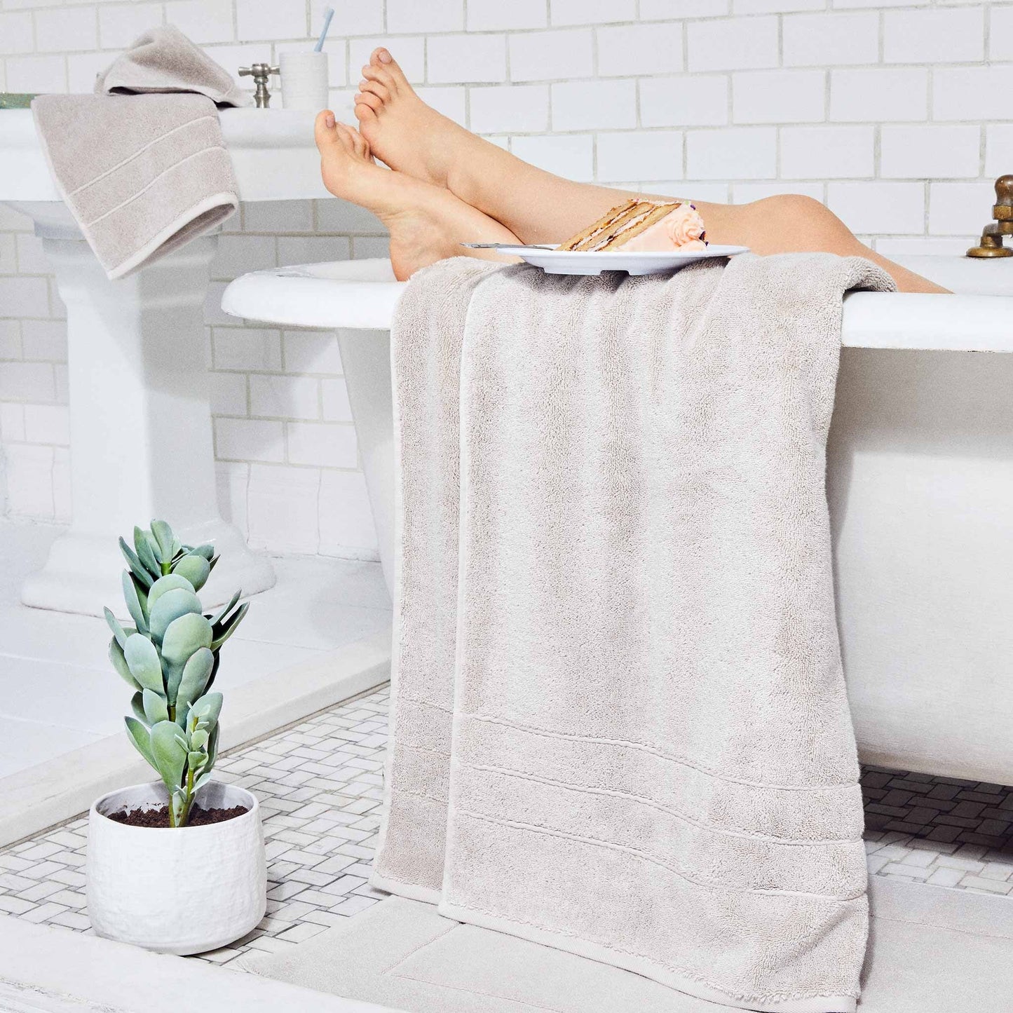 Rewards Super-Plush Hand Towels Set of 2
