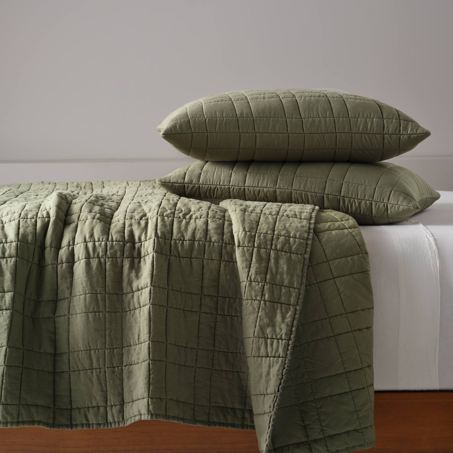 Washed European Linen Quilt Set