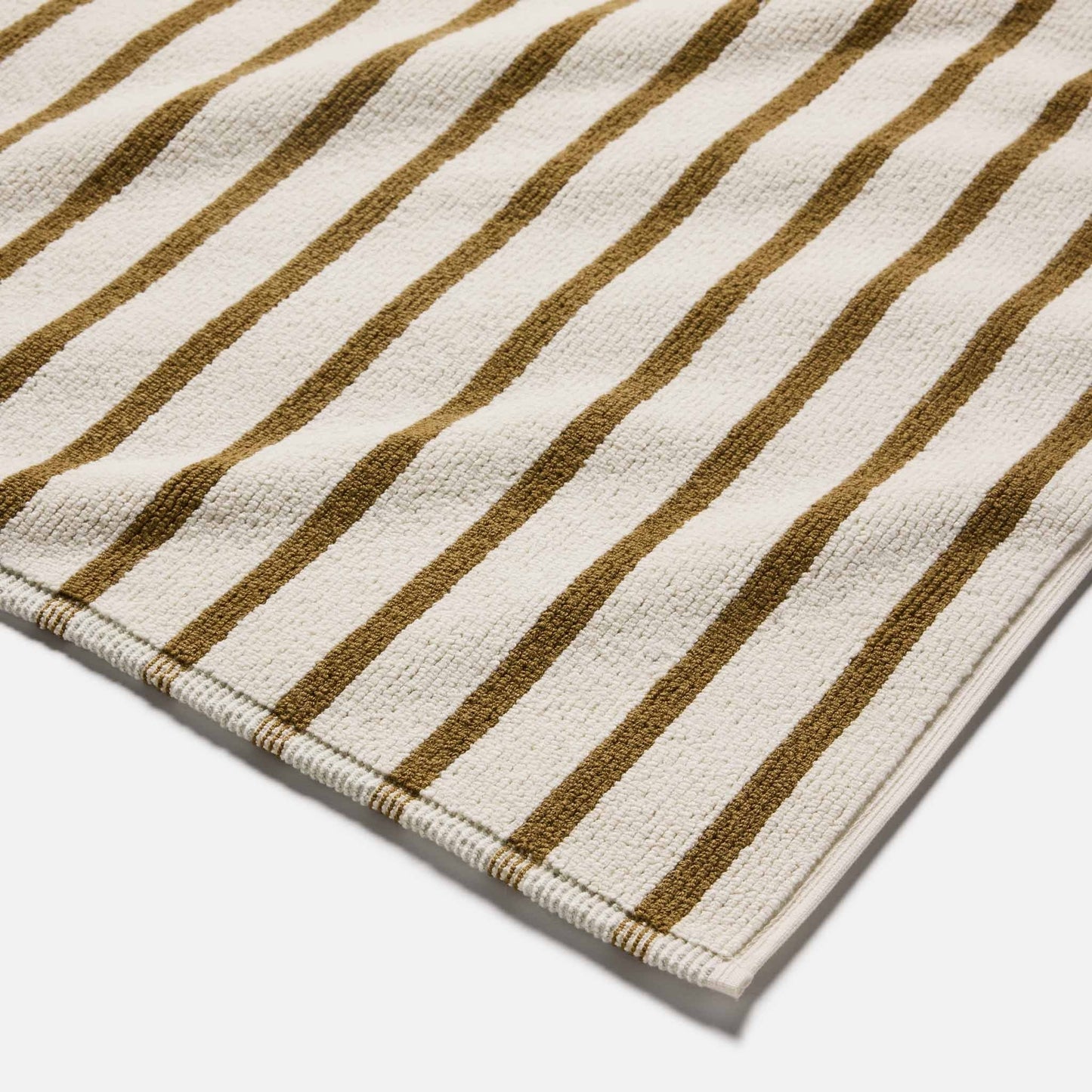 Reversible Looped Bath Mat