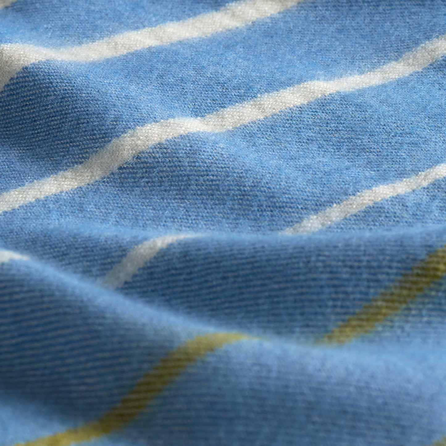 Alpaca Gradient Throw Blanket - Last Call